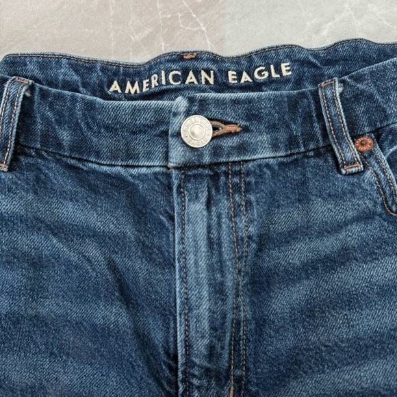 Women’s American Eagle Strigid Curvy Super High Waisted Relaxed Jean Short 12 - Picture 7 of 16